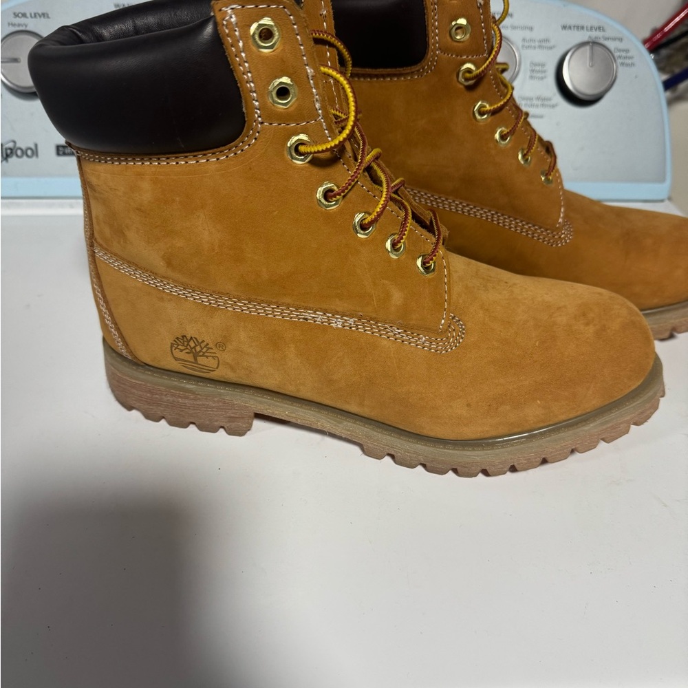 Timberland Tan Leather Ankle Boots